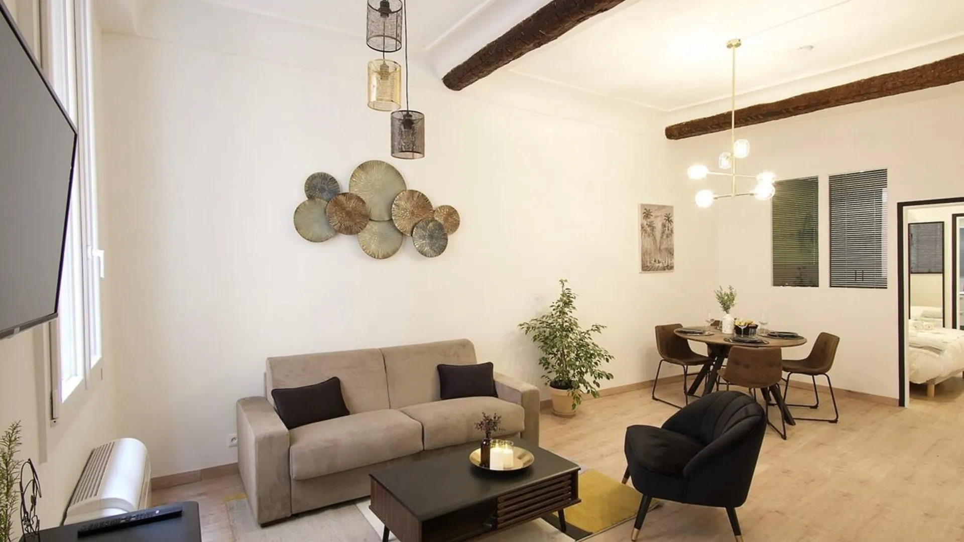 06R - Nice Modern Apartment - Vieux Nice의 연락처